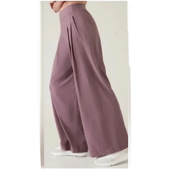 Athleta Brooklyn Heights High Rise Pleated Wide Leg Pant Lilac Opera Mauve 2 - Picture 2 of 9